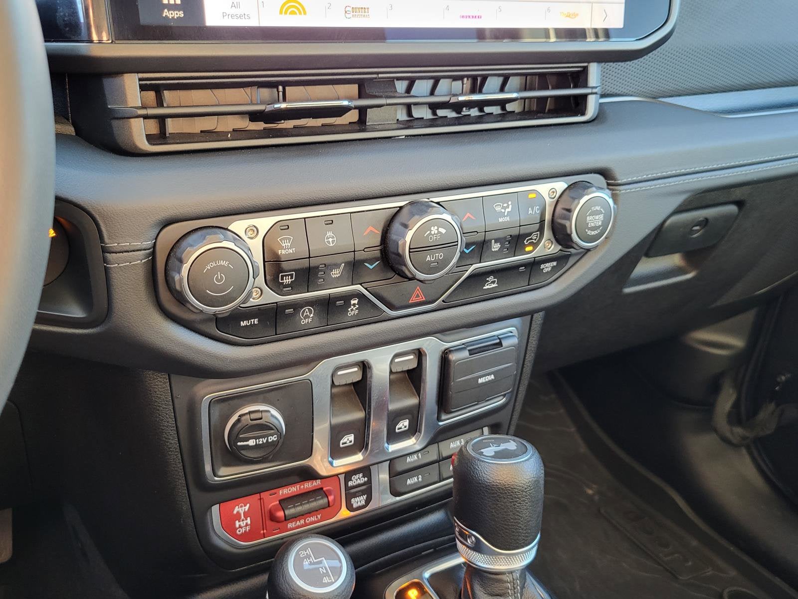 2024 Jeep Wrangler 2-Door Rubicon 4x4