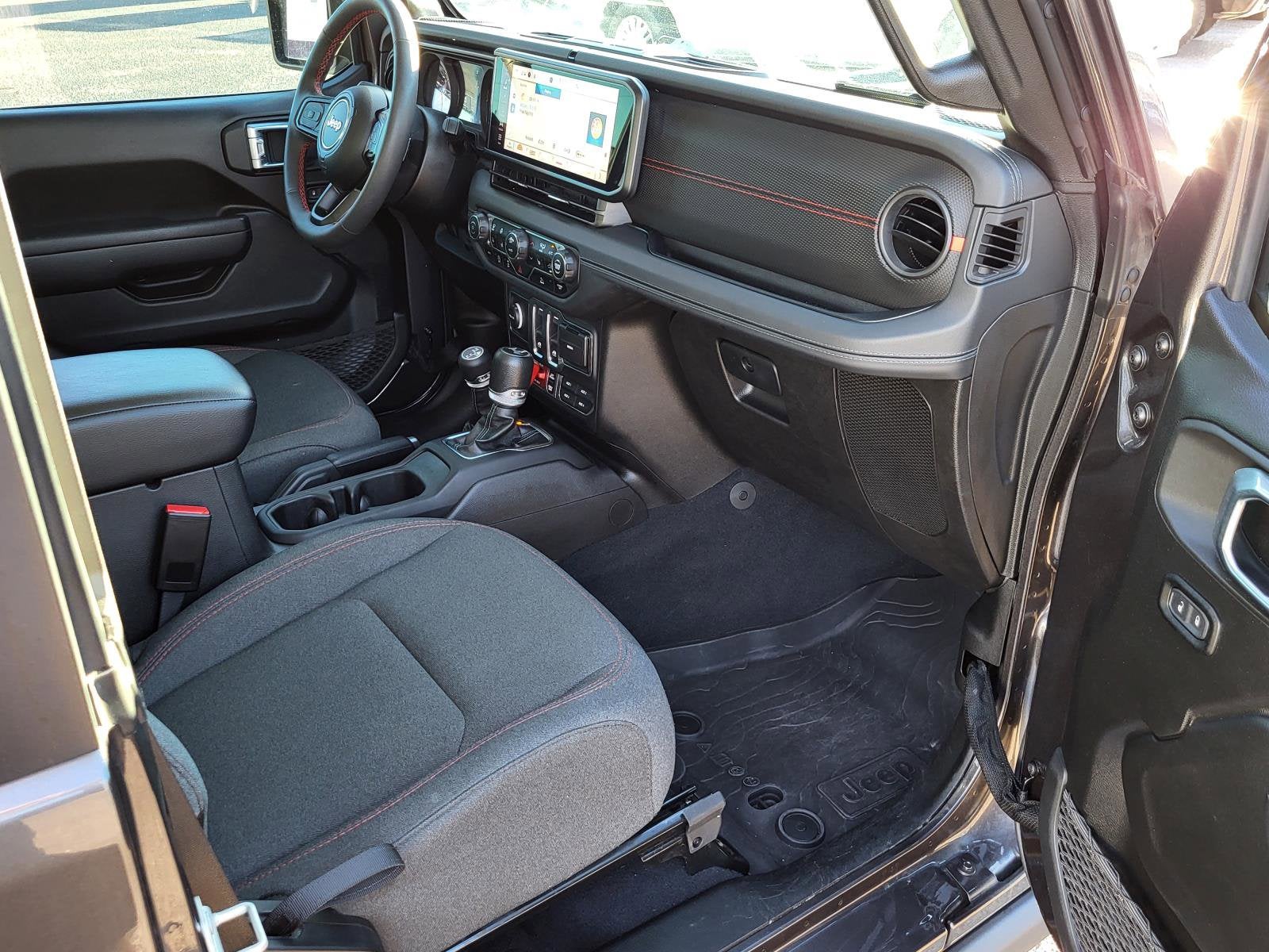 2024 Jeep Wrangler 2-Door Rubicon 4x4