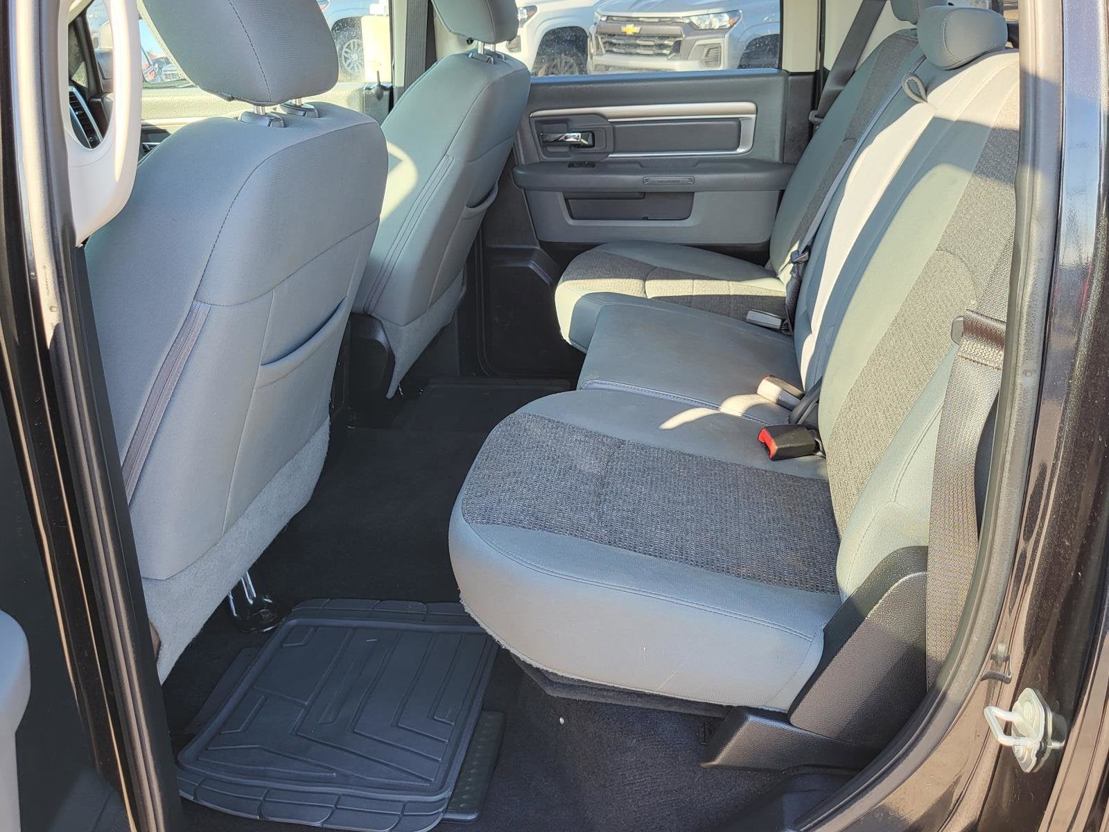 2017 RAM 1500 Big Horn Crew Cab 4x4 5'7" Box