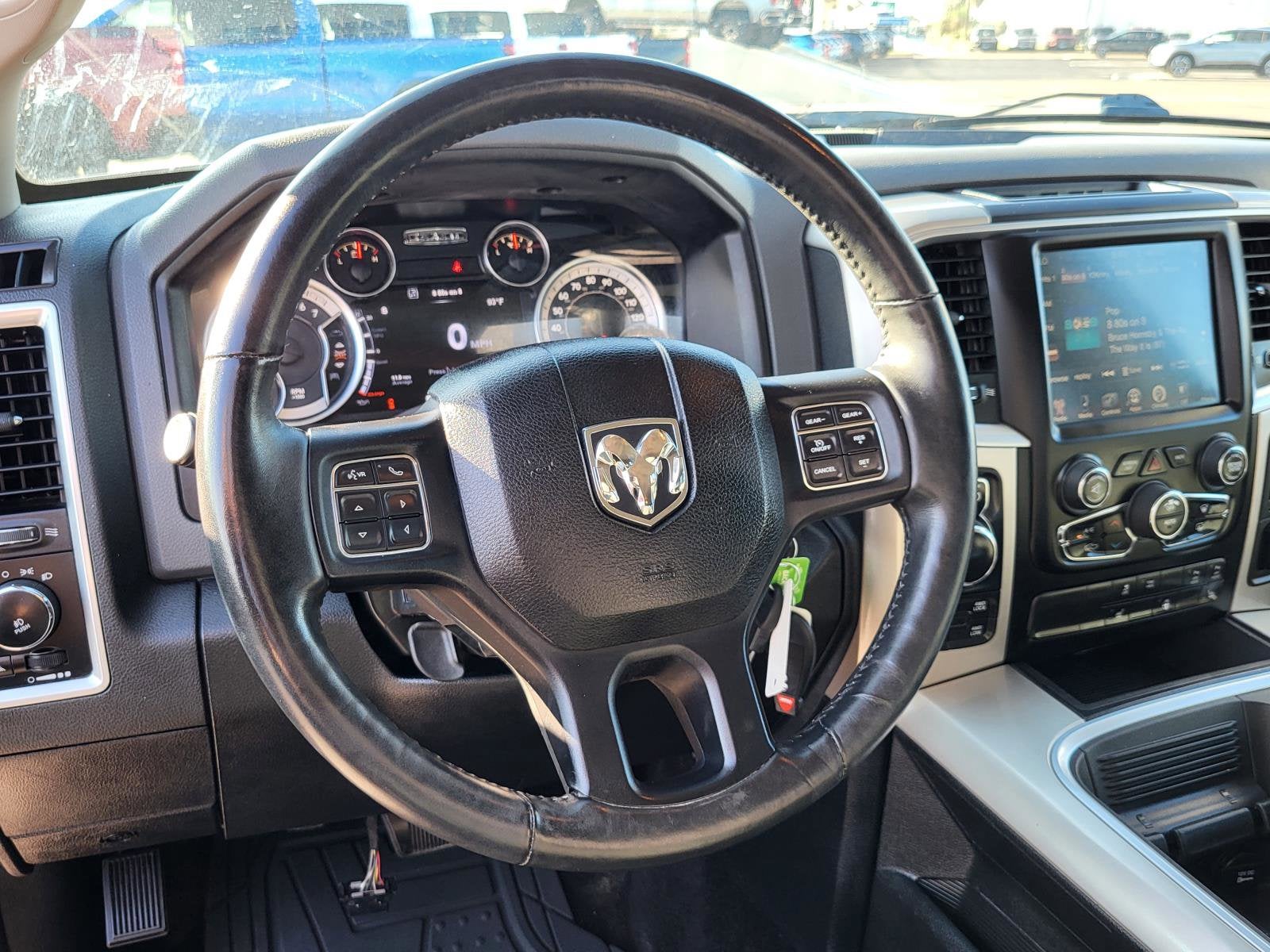 2017 RAM 1500 Big Horn Crew Cab 4x4 5'7" Box