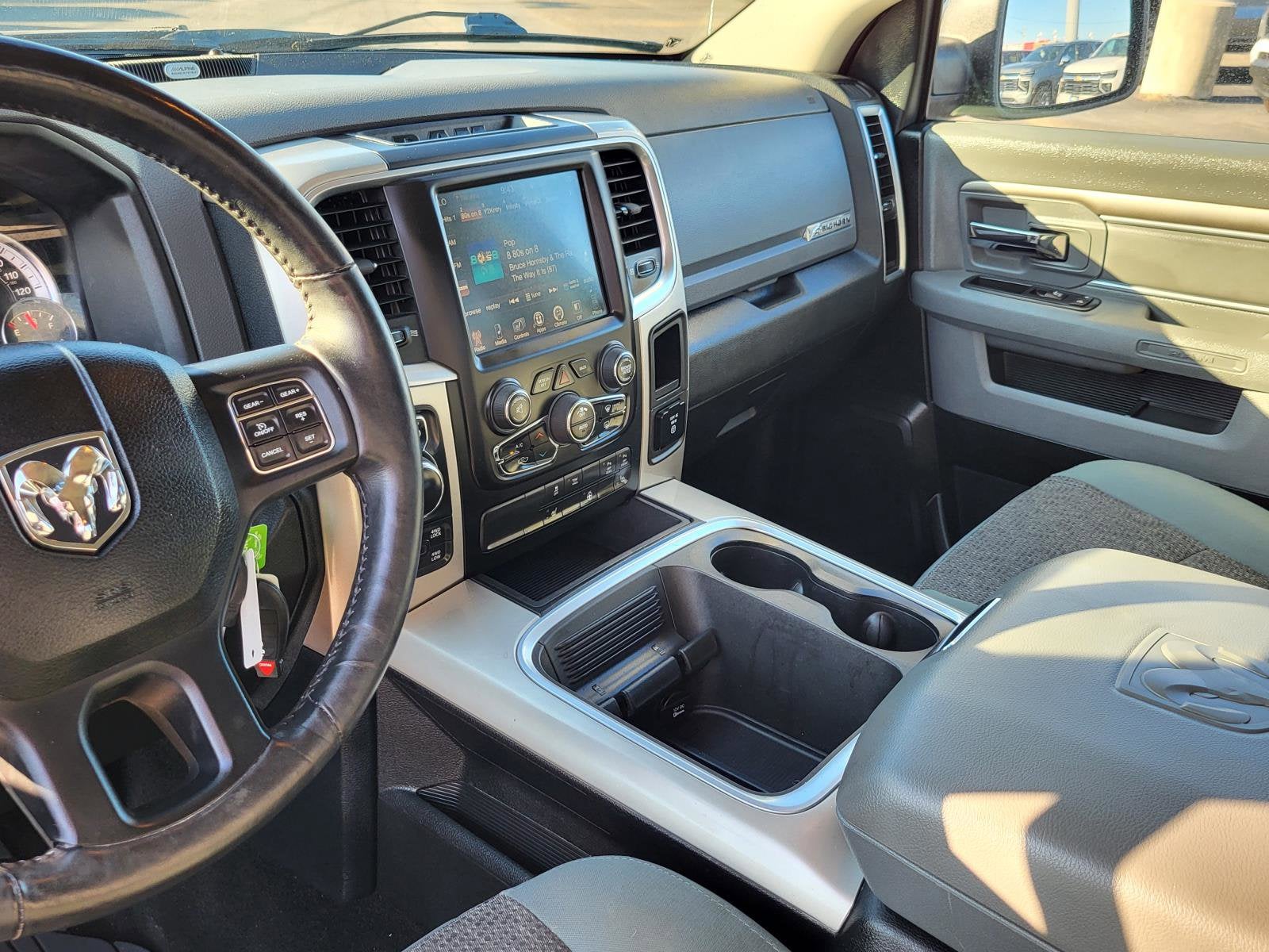 2017 RAM 1500 Big Horn Crew Cab 4x4 5'7" Box