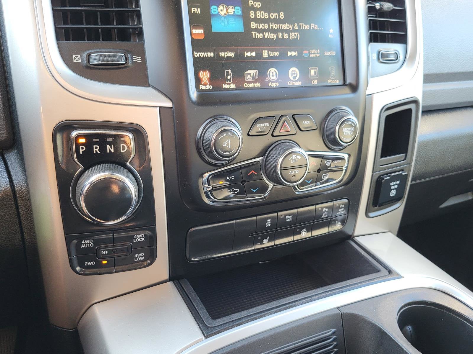 2017 RAM 1500 Big Horn Crew Cab 4x4 5'7" Box