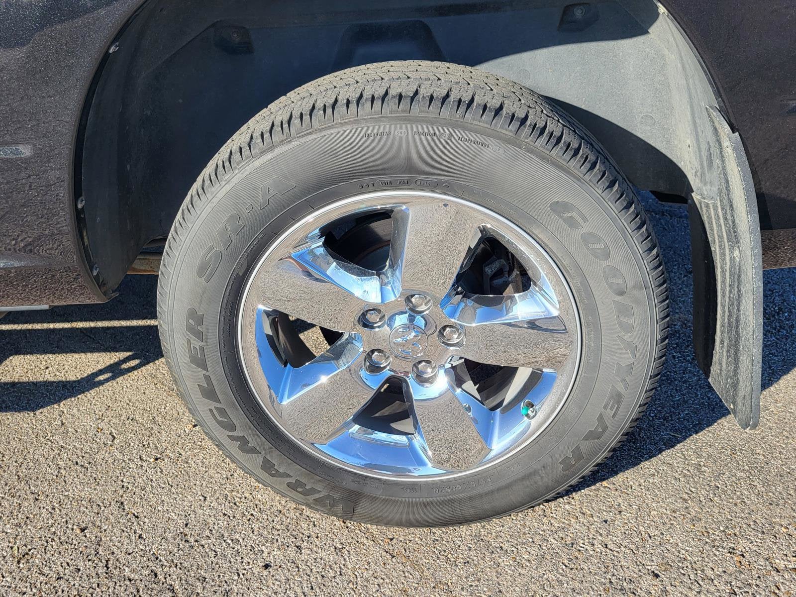 2017 RAM 1500 Big Horn Crew Cab 4x4 5'7" Box