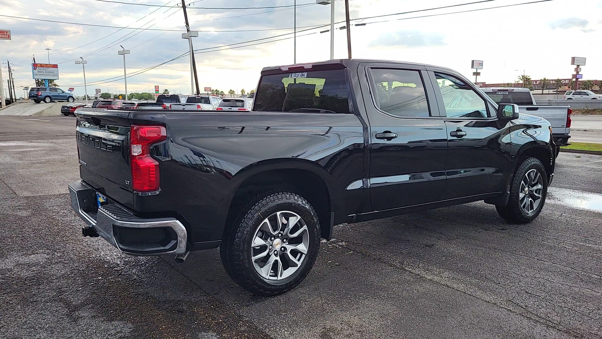 2025 Chevrolet Silverado 1500 LT