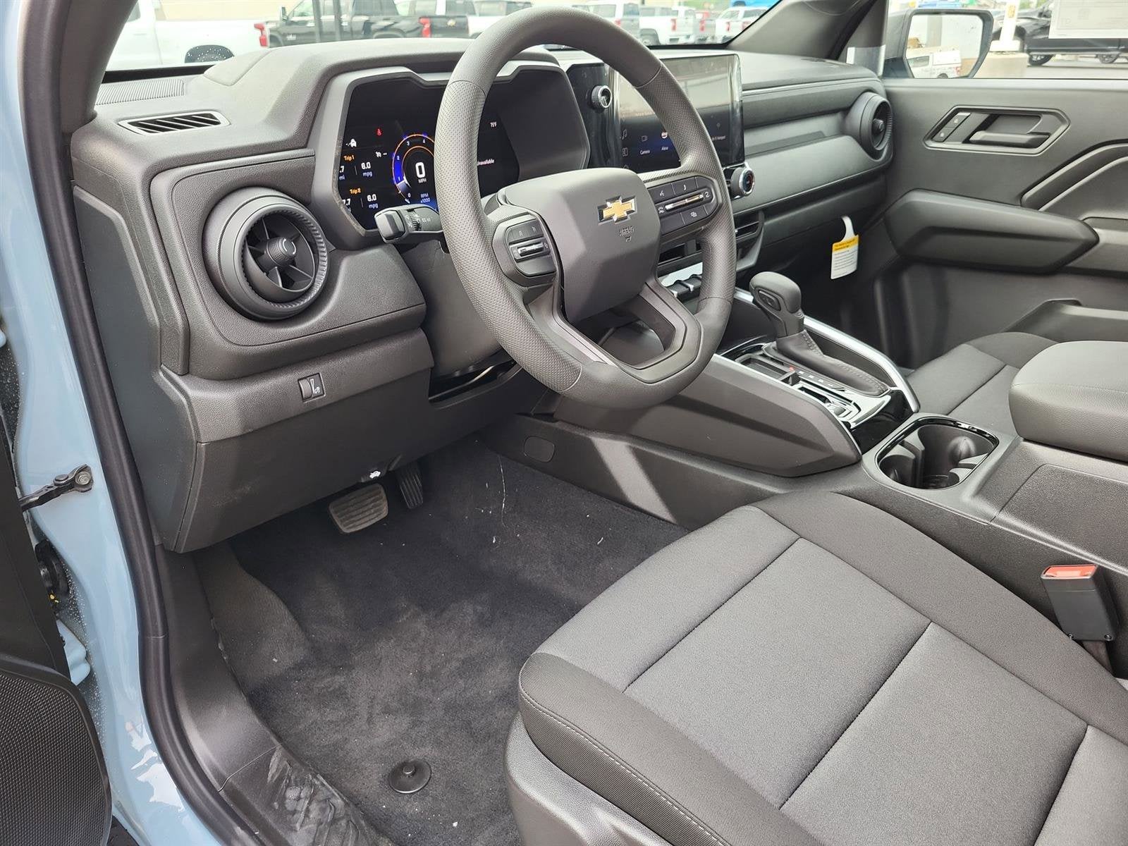 2025 Chevrolet Colorado WT/LT