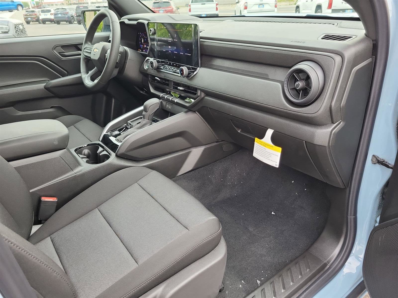 2025 Chevrolet Colorado WT/LT