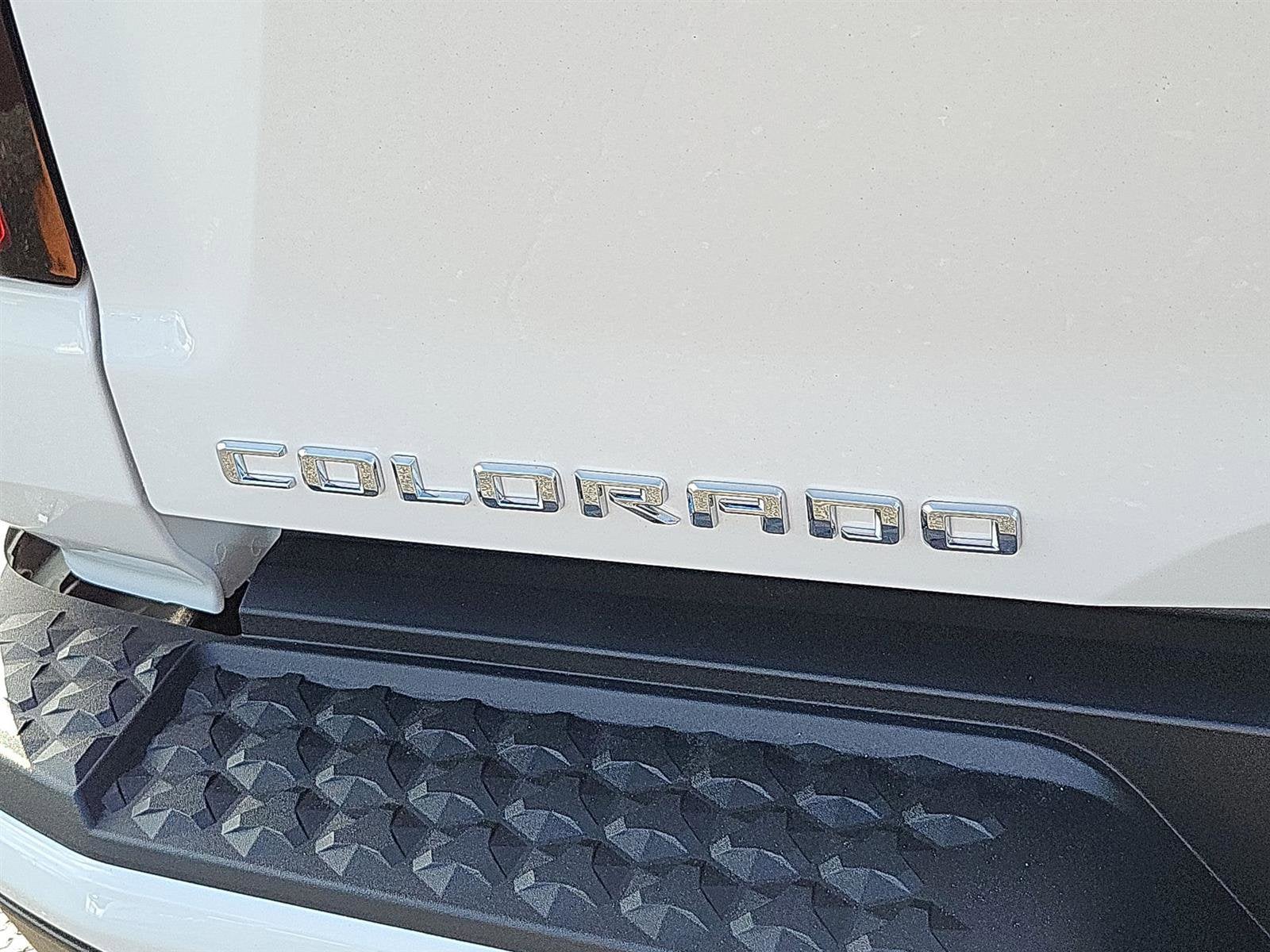 2025 Chevrolet Colorado WT/LT