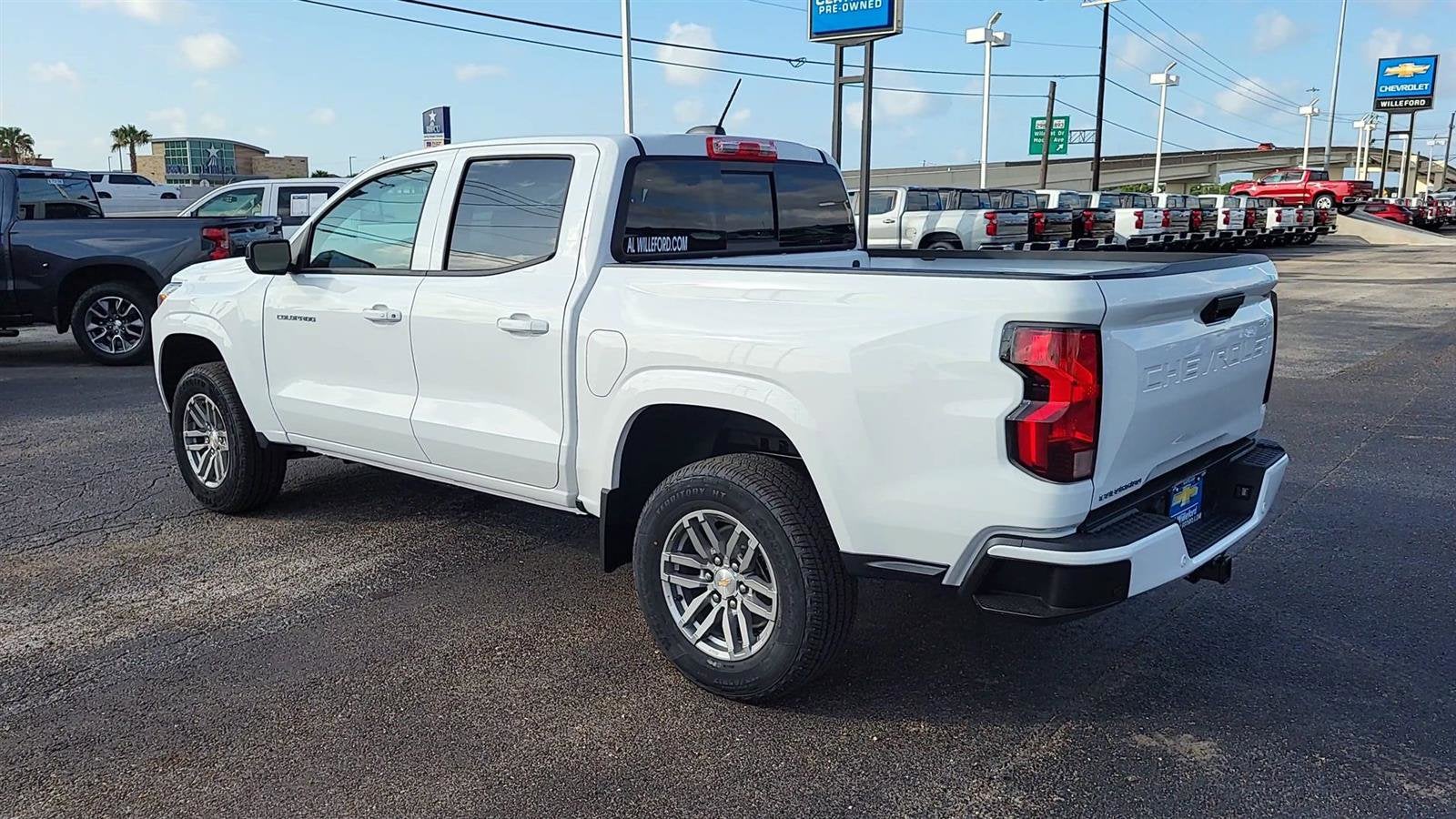 2025 Chevrolet Colorado WT/LT