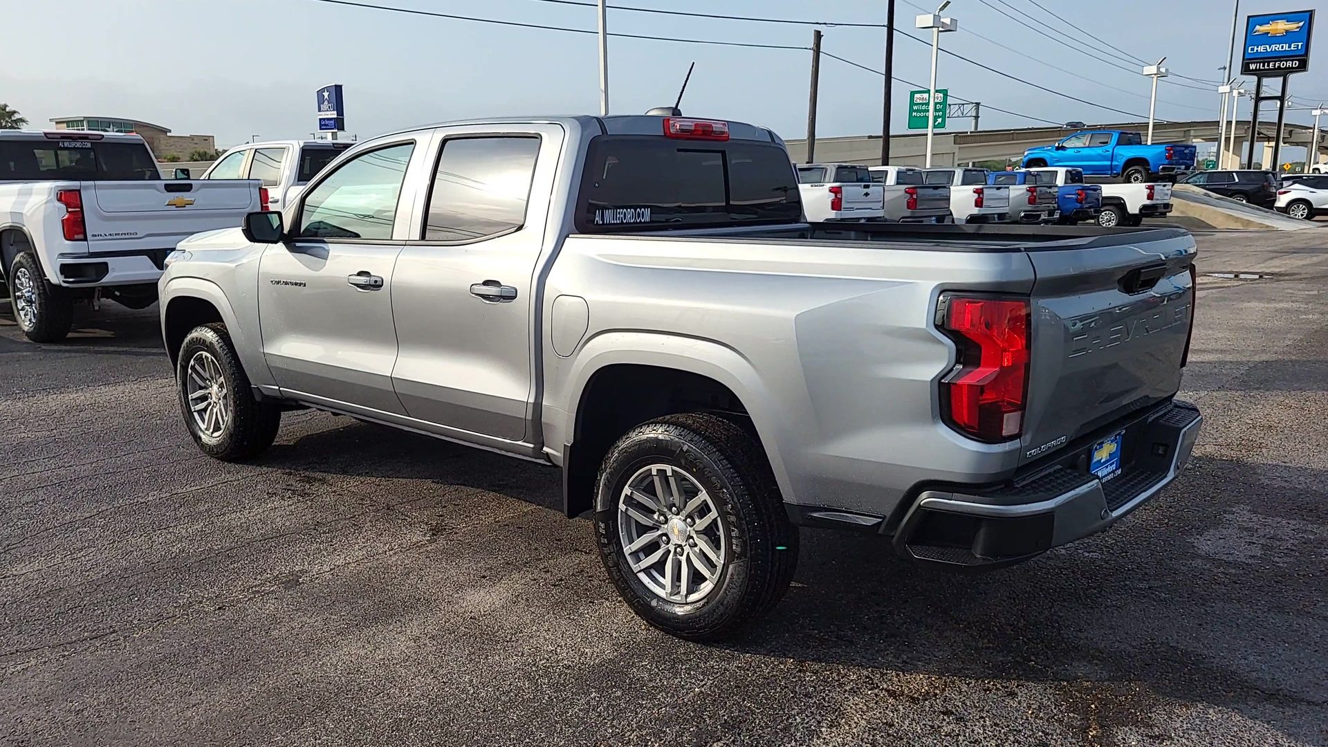 2025 Chevrolet Colorado WT/LT