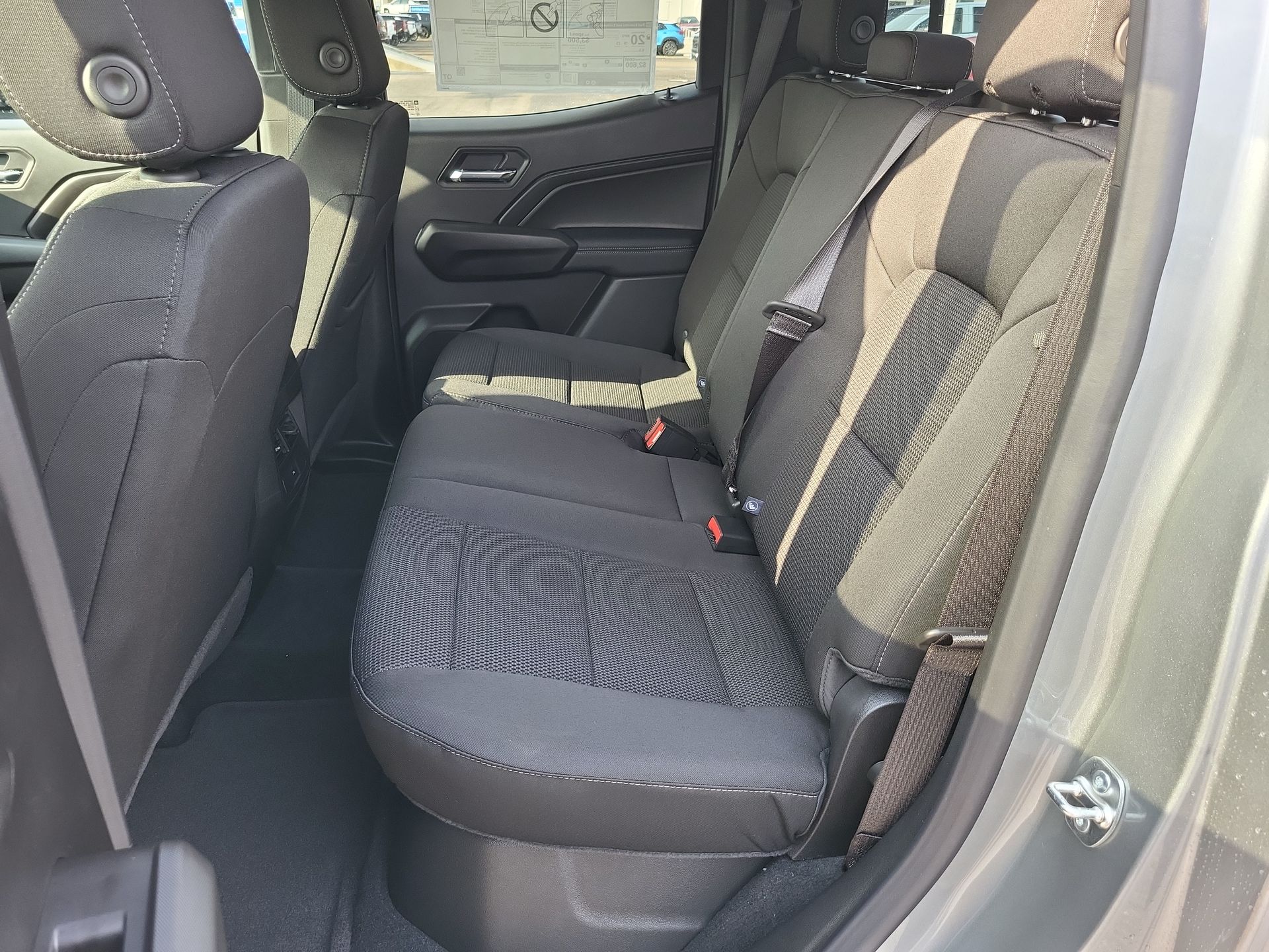 2025 Chevrolet Colorado WT/LT