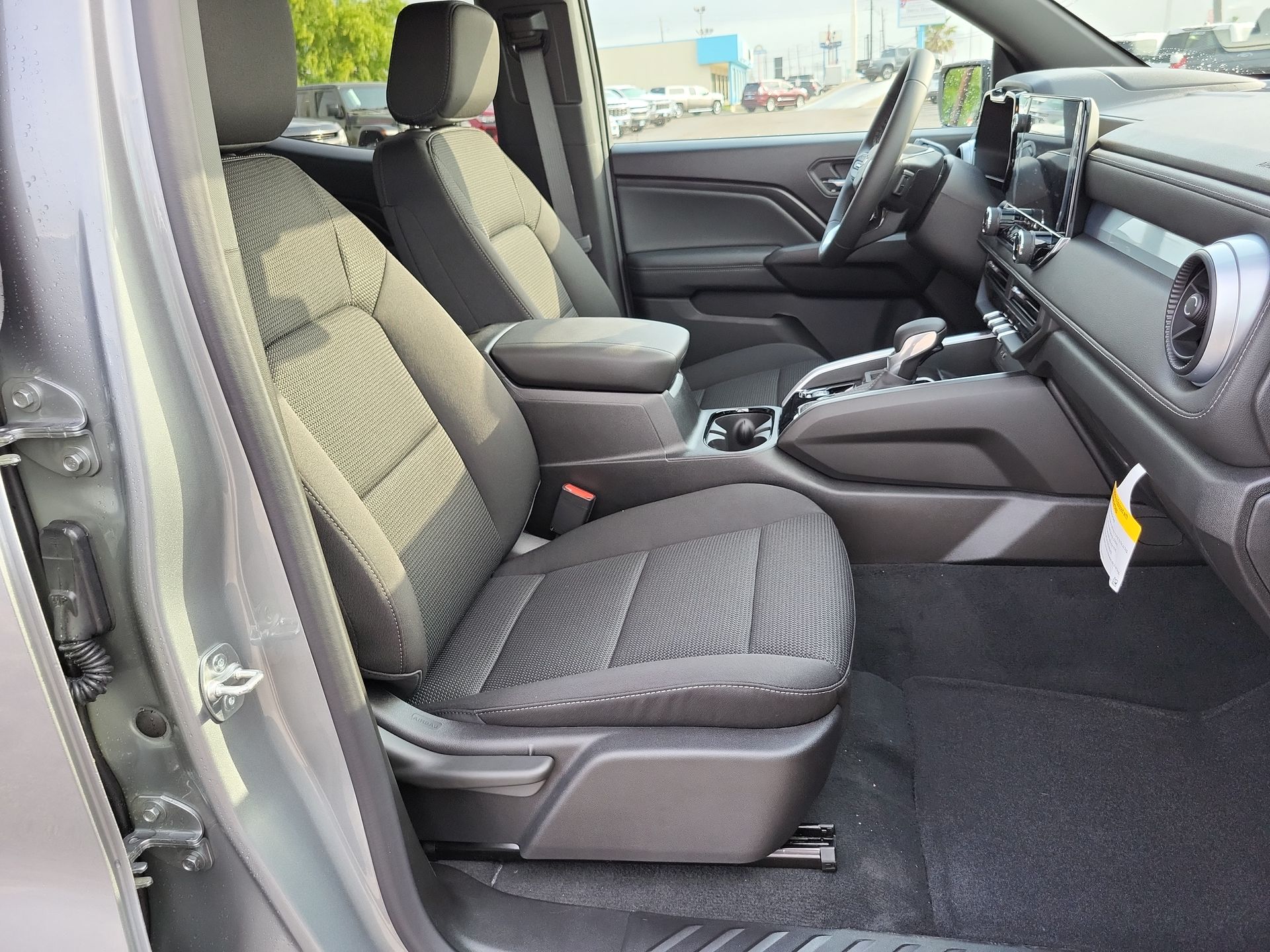 2025 Chevrolet Colorado WT/LT