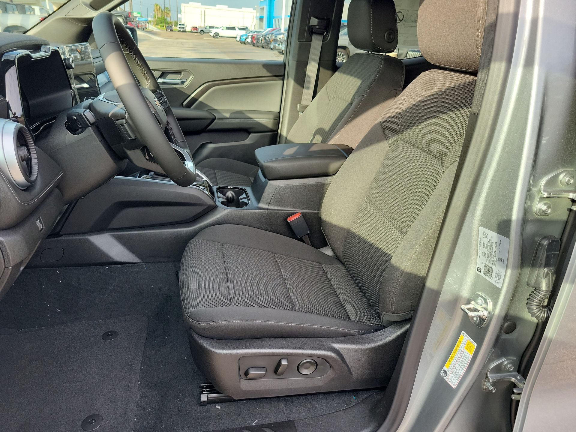 2025 Chevrolet Colorado WT/LT