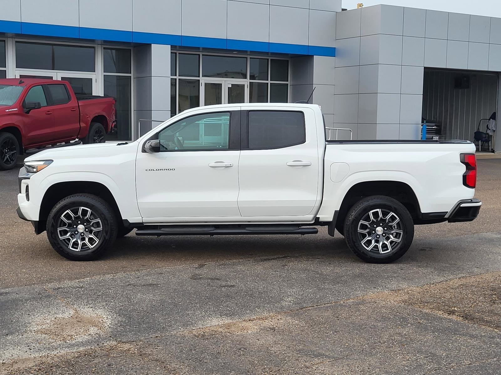 2024 Chevrolet Colorado LT