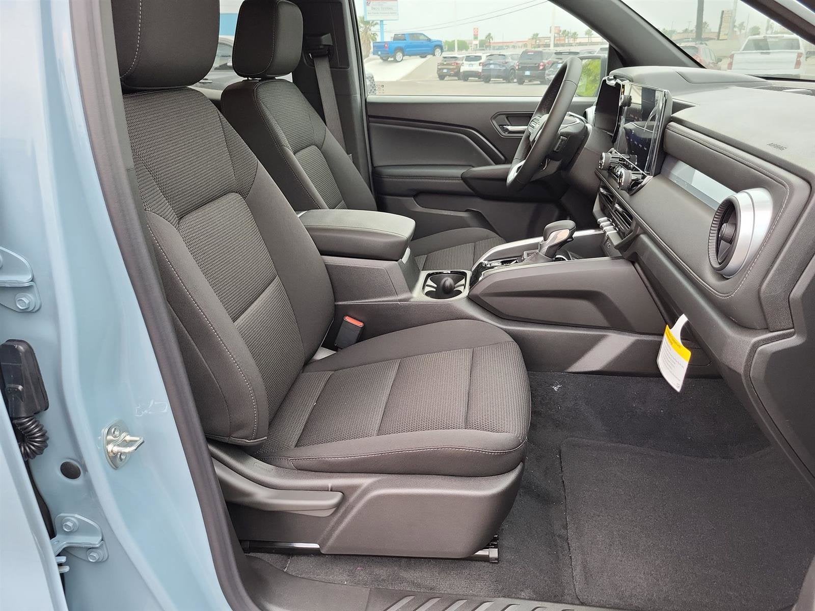 2025 Chevrolet Colorado WT/LT