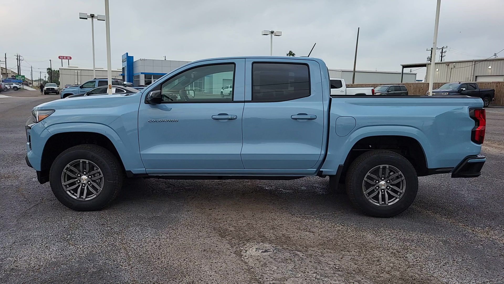 2025 Chevrolet Colorado WT/LT
