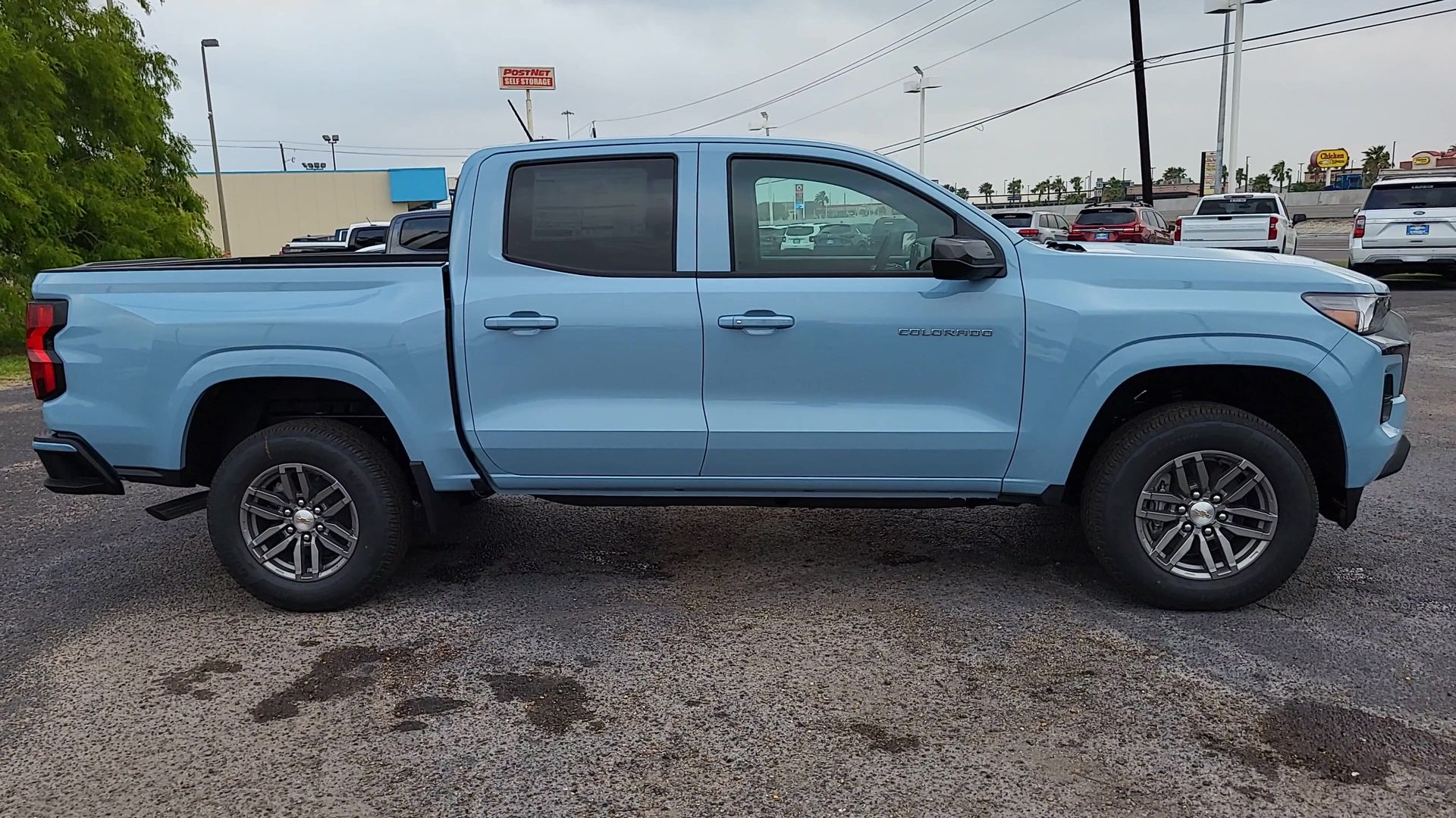 2025 Chevrolet Colorado WT/LT