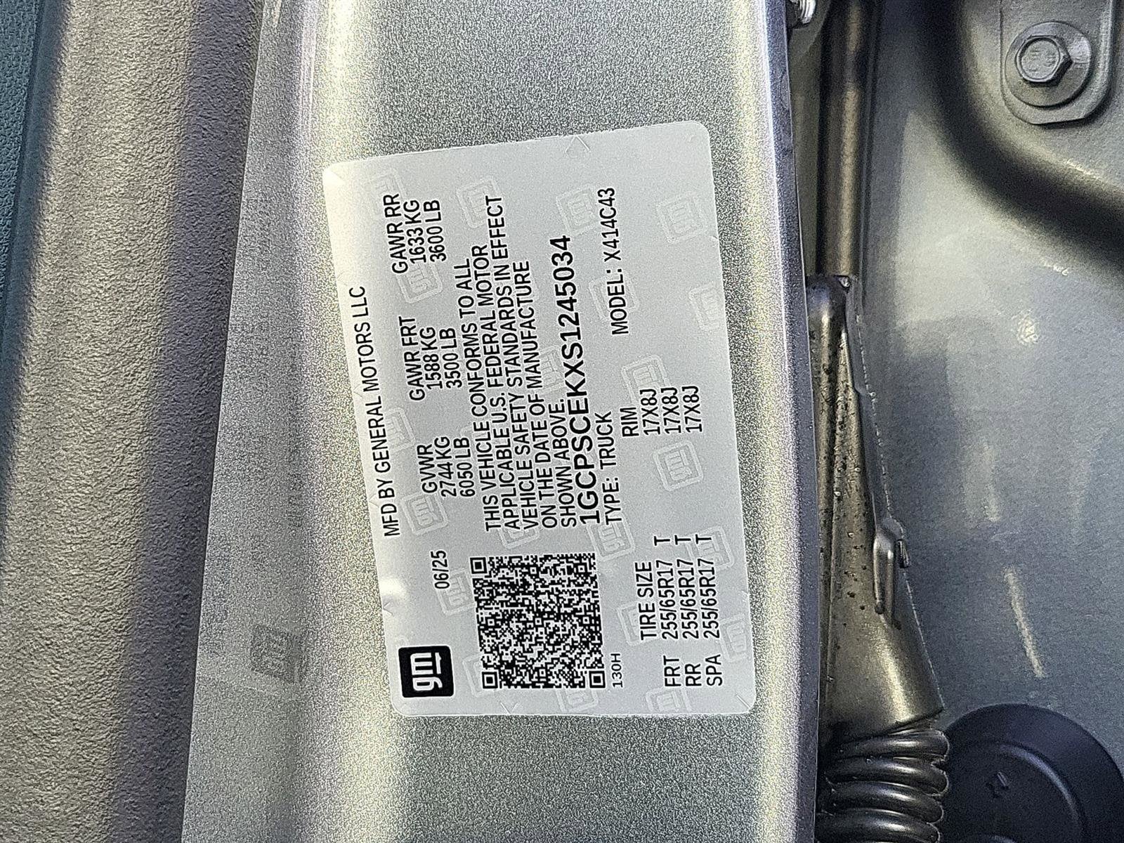 2025 Chevrolet Colorado WT/LT