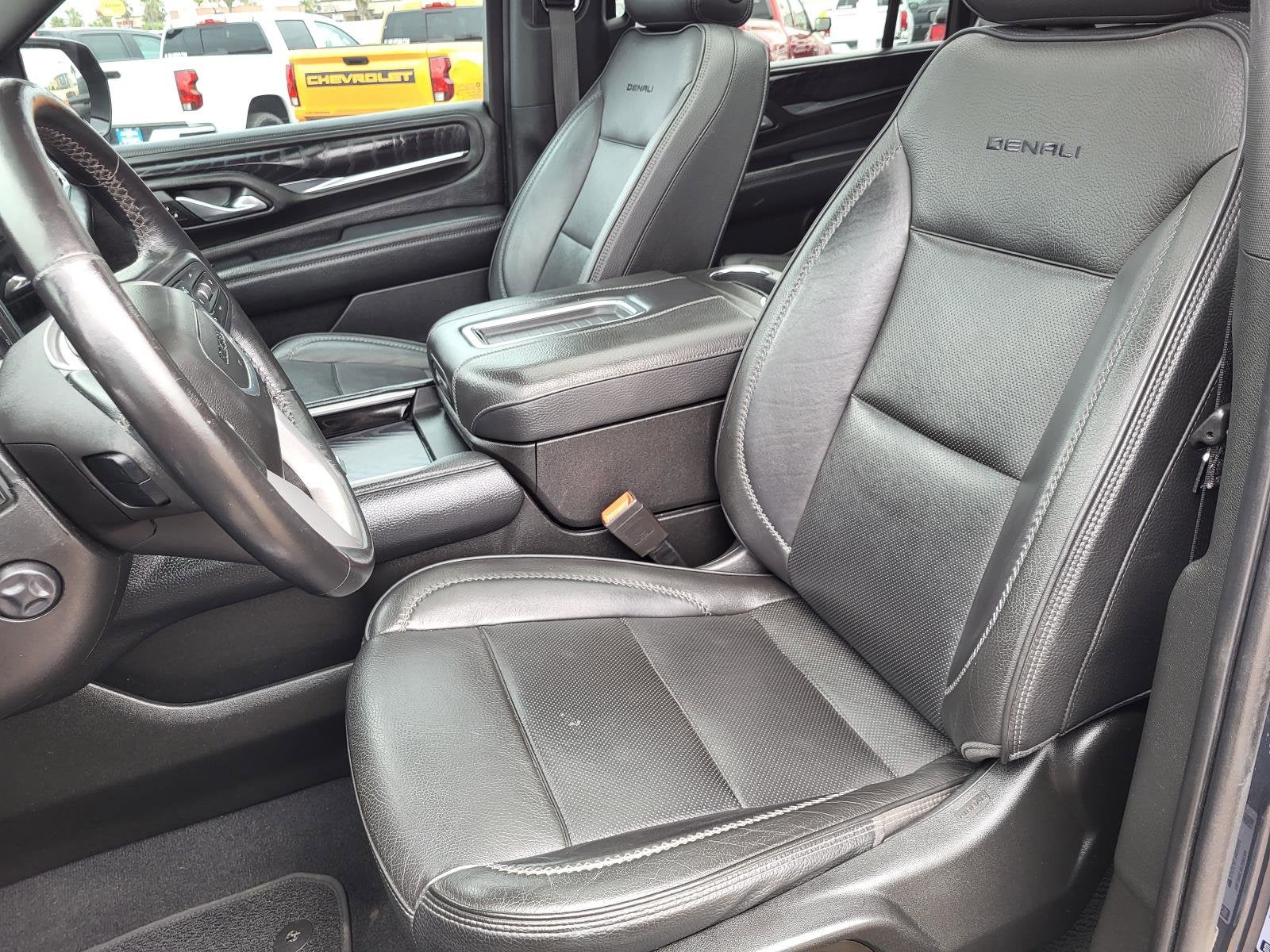 2022 GMC Yukon XL Denali