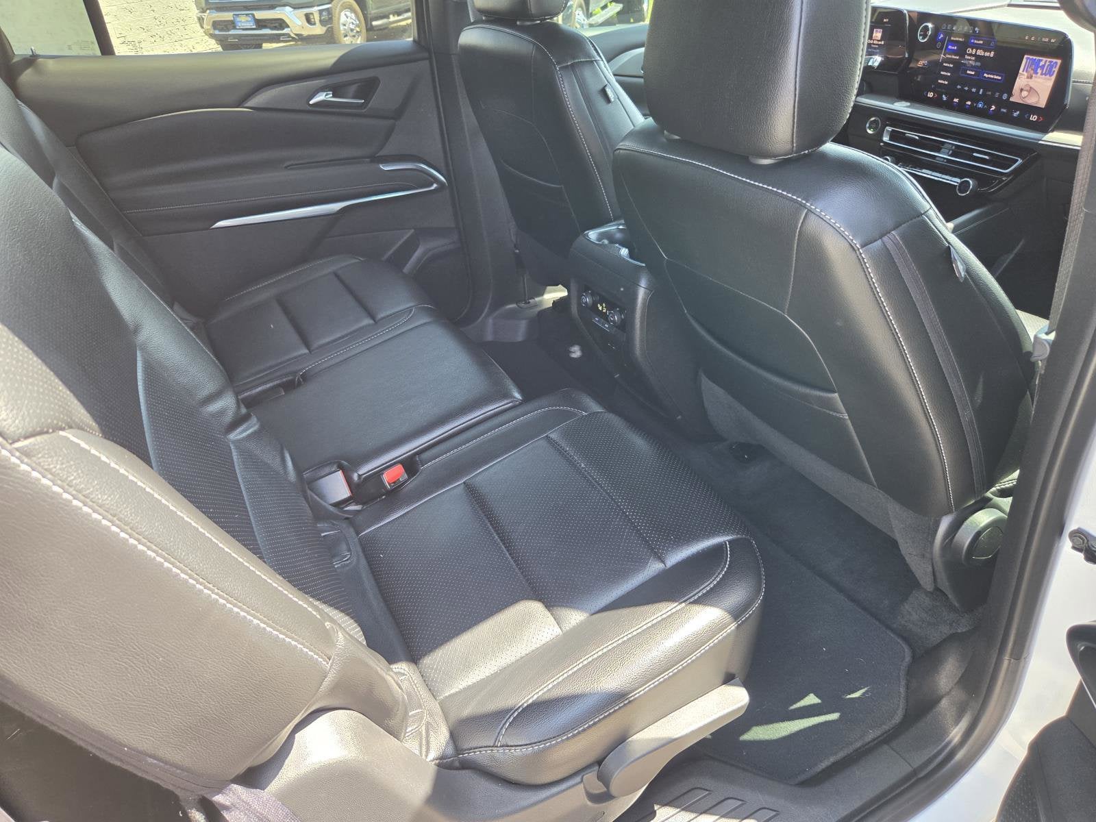 2024 Chevrolet Traverse LS