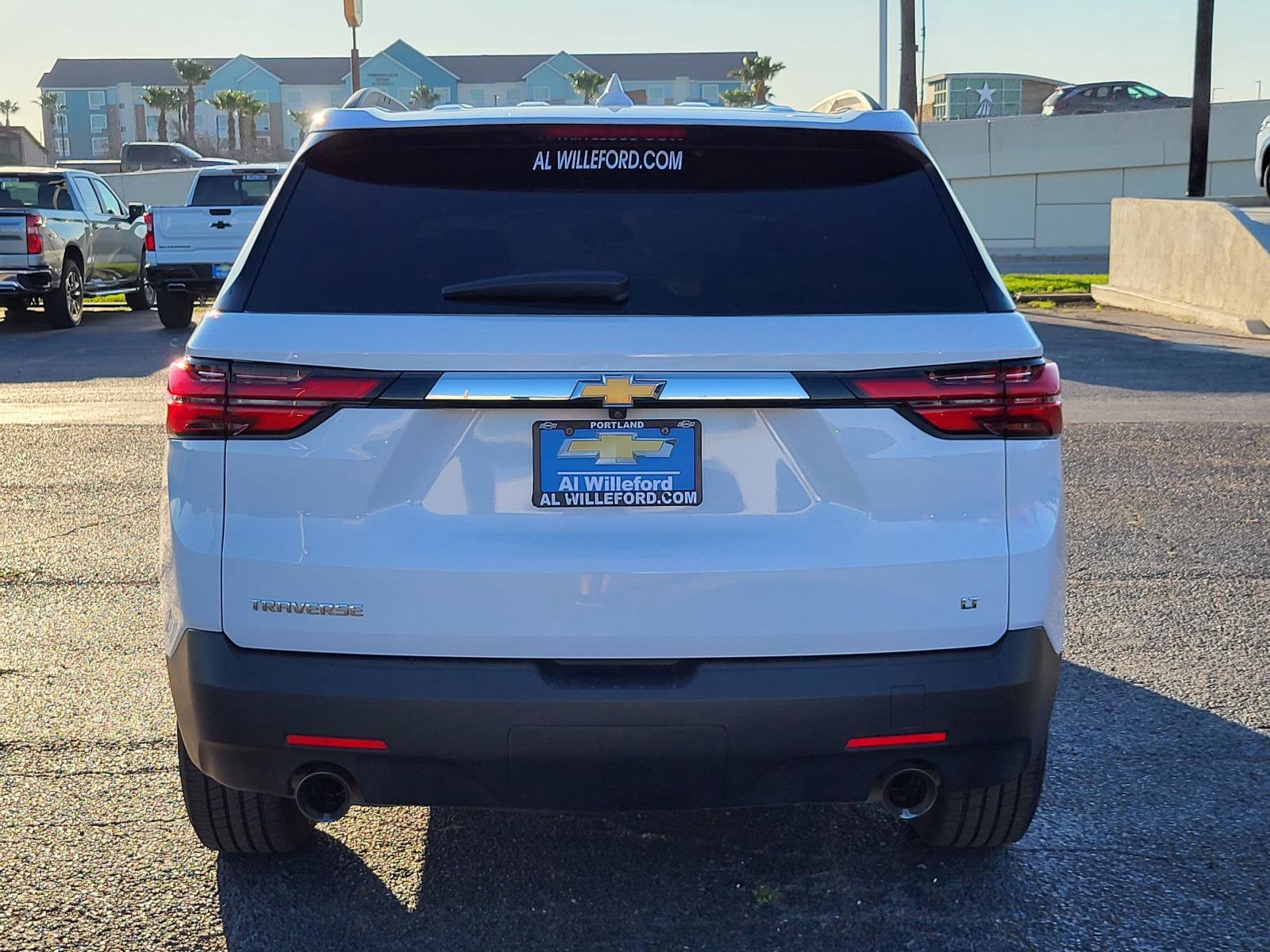 2023 Chevrolet Traverse LT Leather