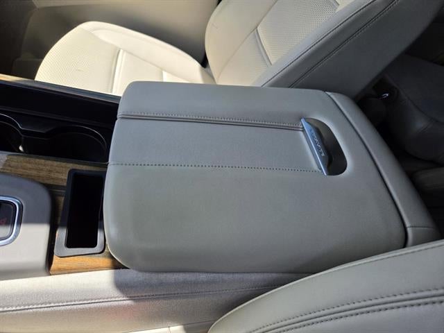 2022 Cadillac Escalade Premium Luxury Platinum