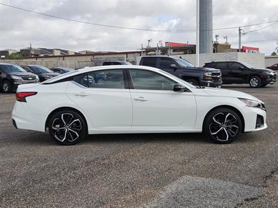 2024 Nissan Altima 2.5 SR