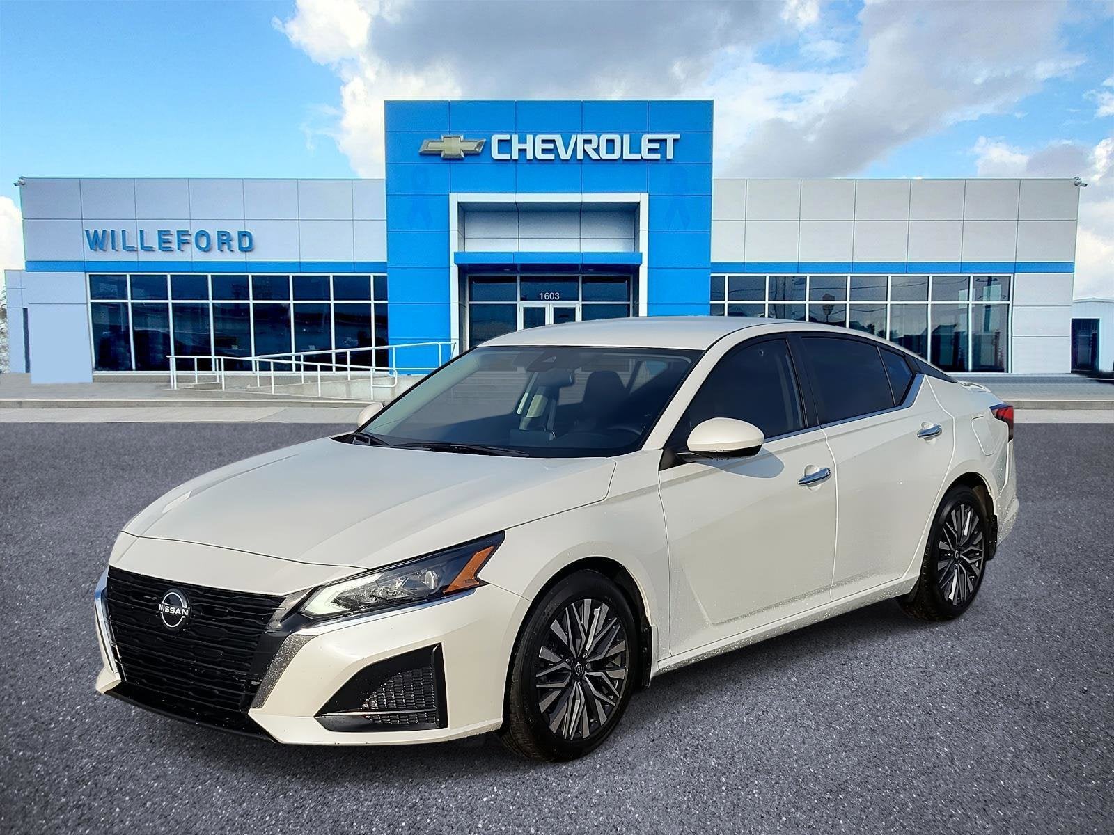 2023 Nissan Altima SV FWD