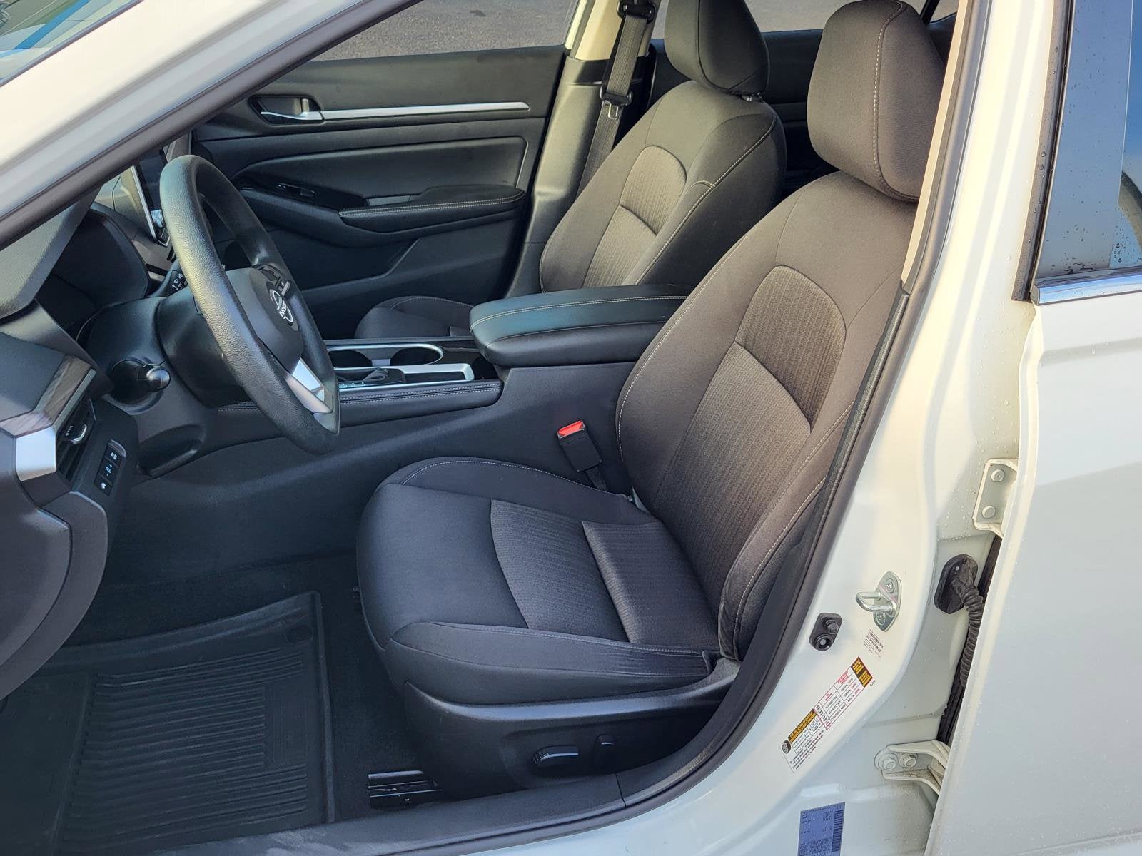 2023 Nissan Altima SV FWD