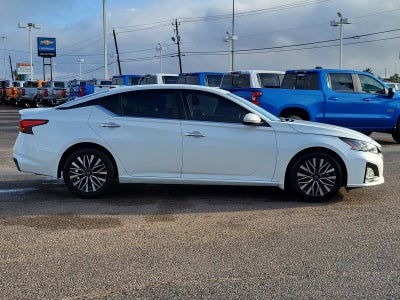 2023 Nissan Altima SV FWD