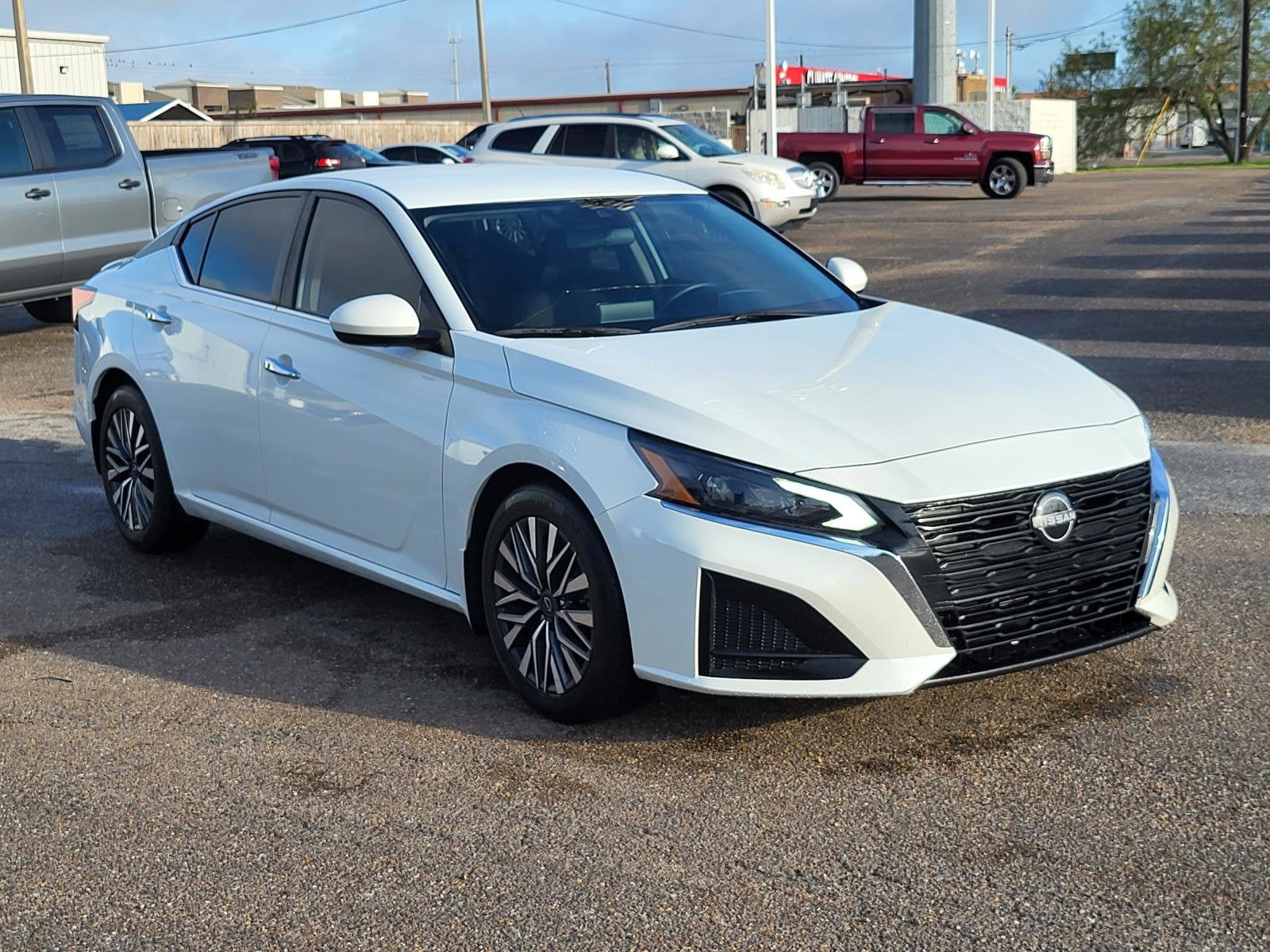 2023 Nissan Altima SV FWD