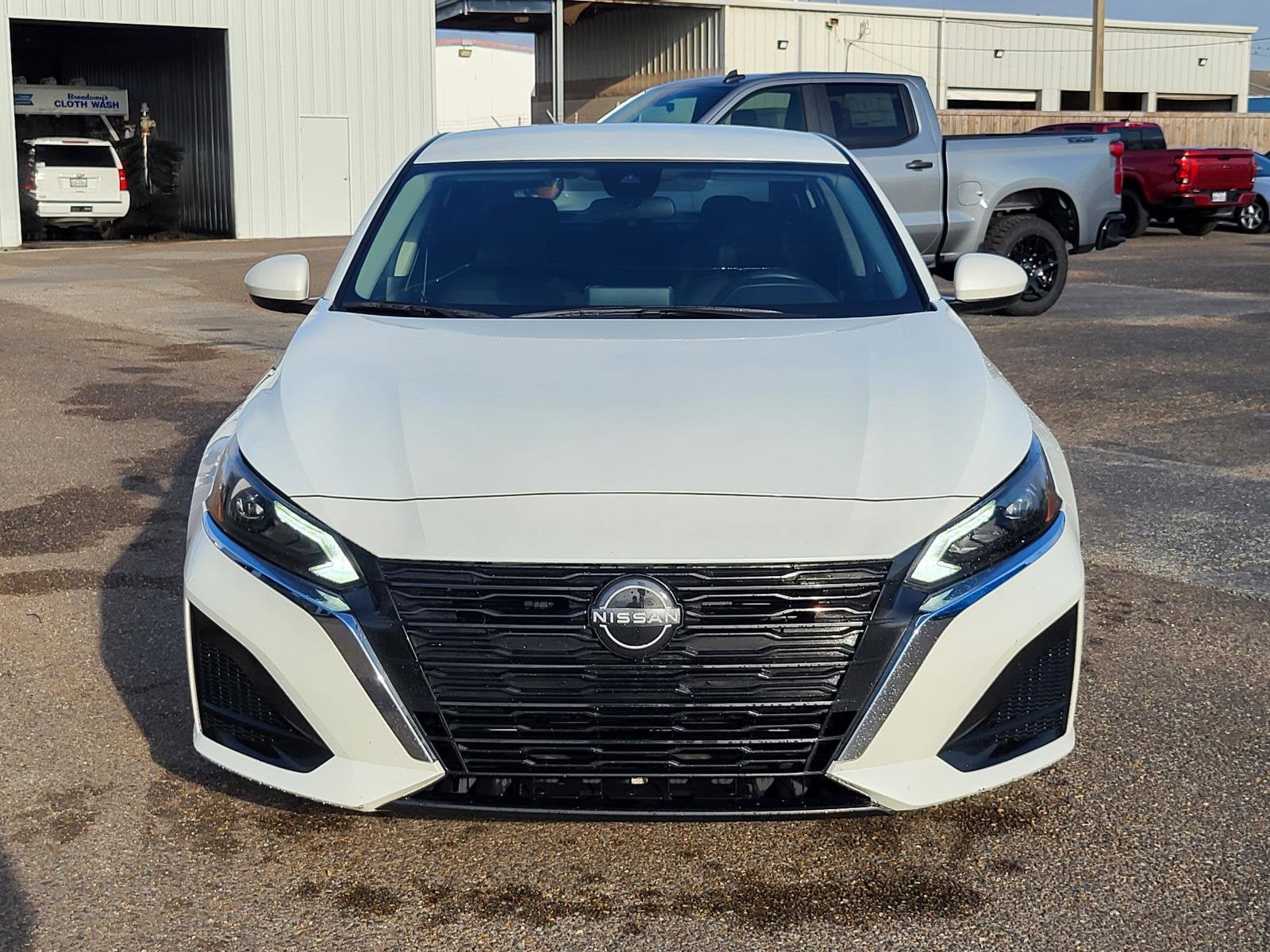 2023 Nissan Altima SV FWD