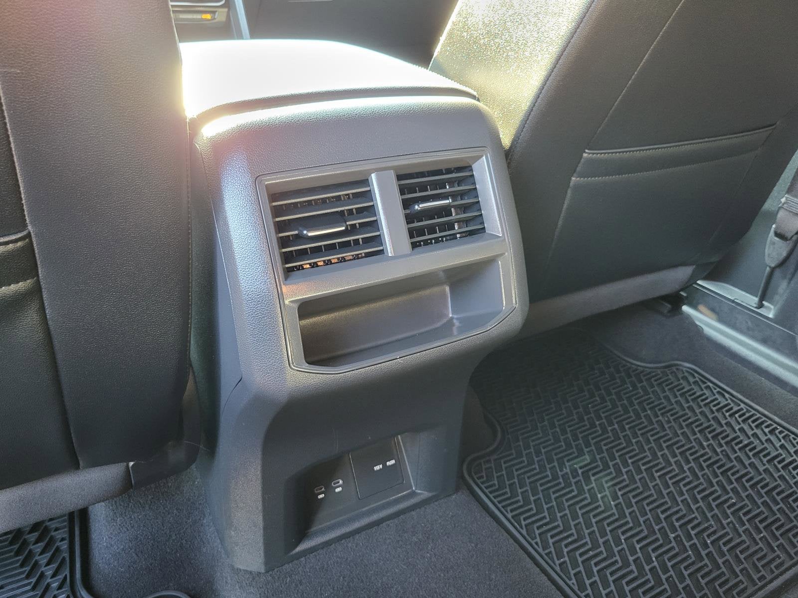 2022 Volkswagen Atlas Cross Sport 3.6L V6 SEL