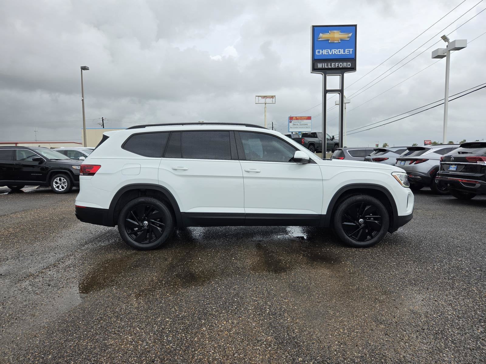 2024 Volkswagen Atlas 2.0T SE w/Technology