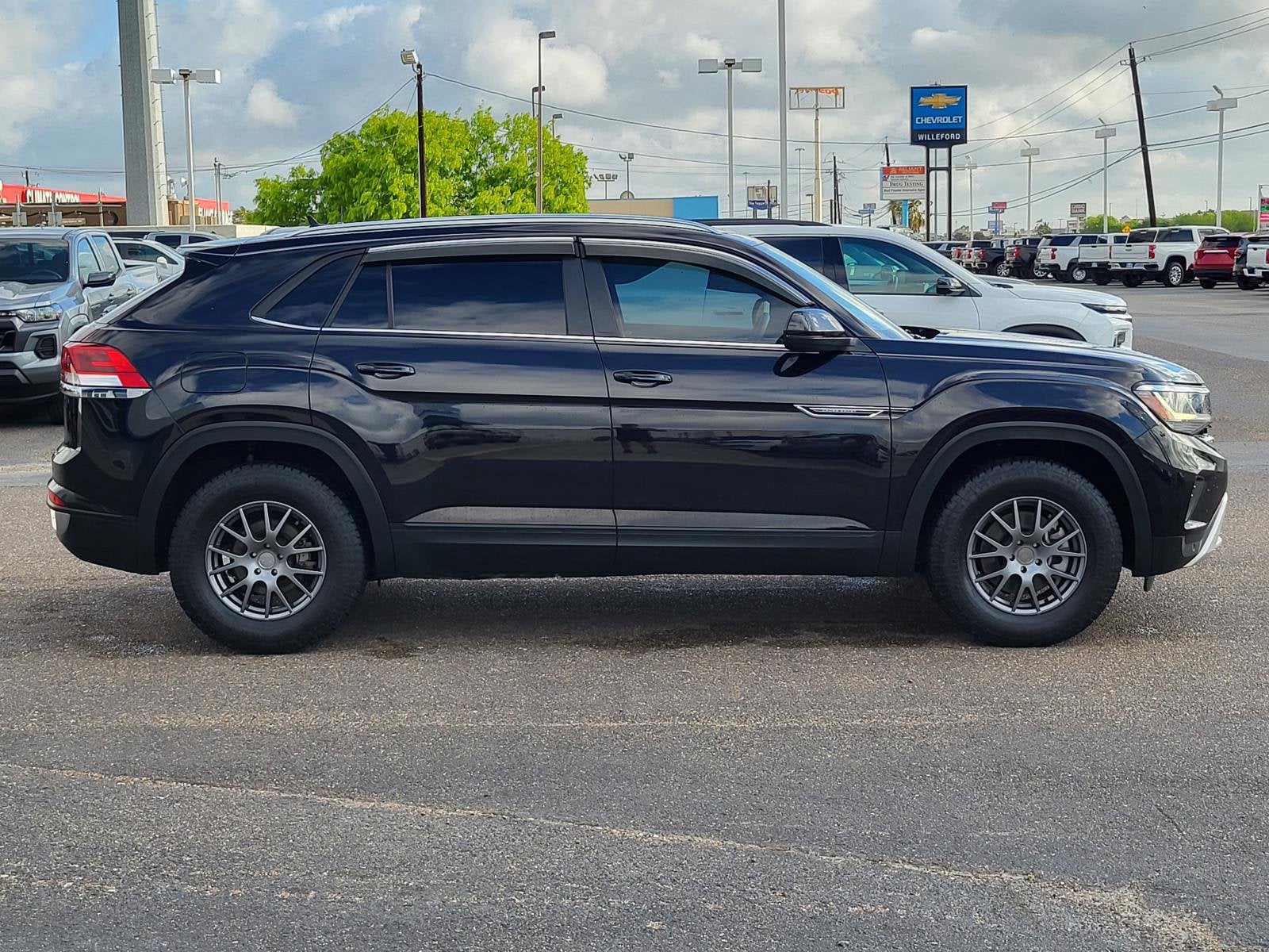2023 Volkswagen Atlas Cross Sport 3.6L V6 SE w/Technology