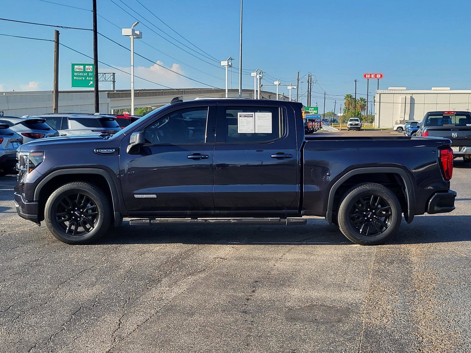 2024 GMC Sierra 1500 Elevation