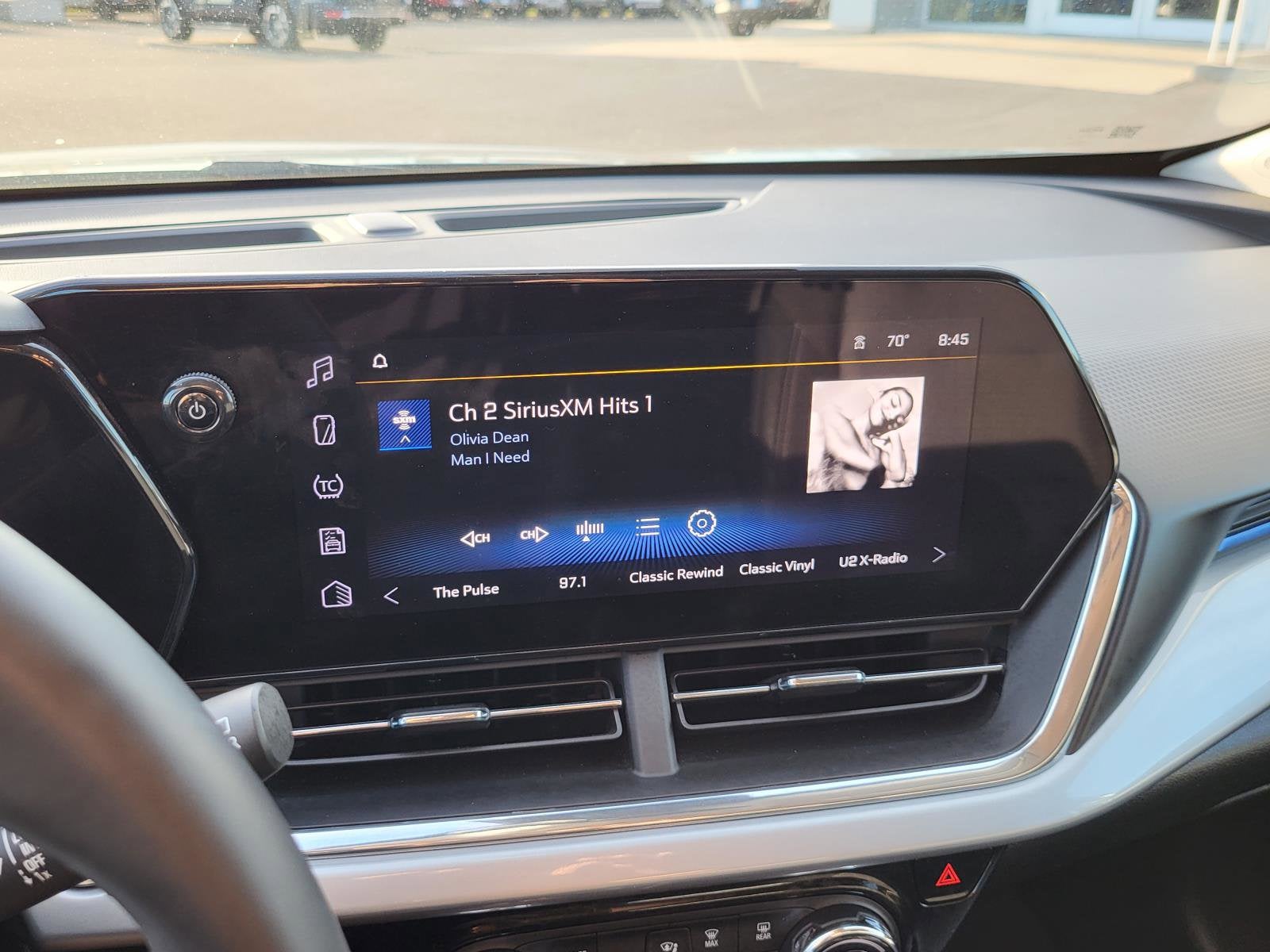 2025 Chevrolet Trax LT